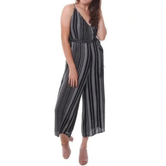 Dress Forum Wrap Jumpsuit Sz M Gaucho Wide Leg Open Back Boho Minimalist Neutral - Picture 1 of 16